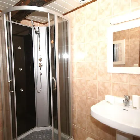 Feriehus Hideaway In Villeneuve-dʼAllier