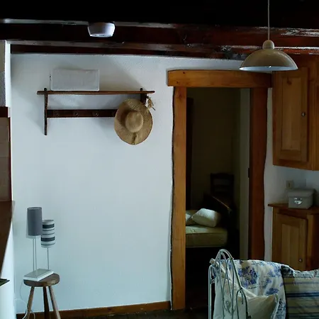 Hideaway In Feriehus Villeneuve-dʼAllier